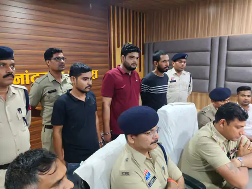 मोहड़ में अवैध रेत खनन और फायरिंग केस:ग्वालियर और भोपाल से 3 और आरोपी गिरफ्तार, एक से देसी कट्टा जब्त