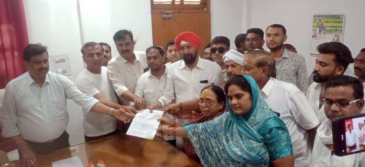 ऋण पुस्तिका के लिए किसानों को भटका रही है भाजपा सरकारः कुलबीर