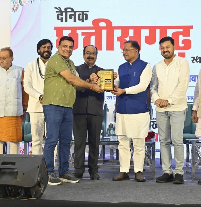 मुख्यमंत्री श्री Vishnu Deo Sai जी की गरिमामयी उपस्थित में आयोजित छत्तीसगढ़ में विकास की संभावनाएं और उद्योग नीति परिचर्चा में सम्मिलित हुआ